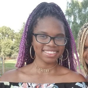 Meet your Posher, Alexus